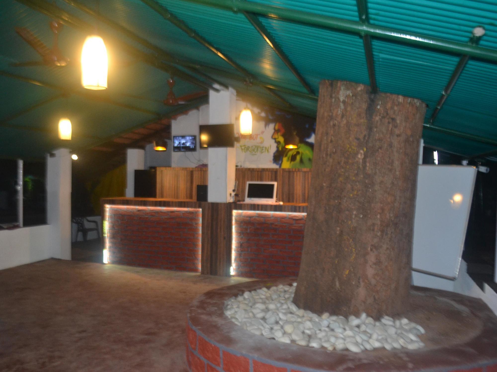 Backpacker Panda Goa Hostel Calangute Exterior foto