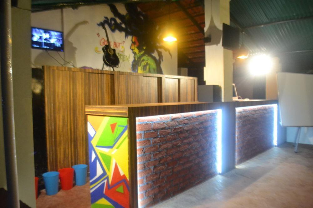 Backpacker Panda Goa Hostel Calangute Exterior foto