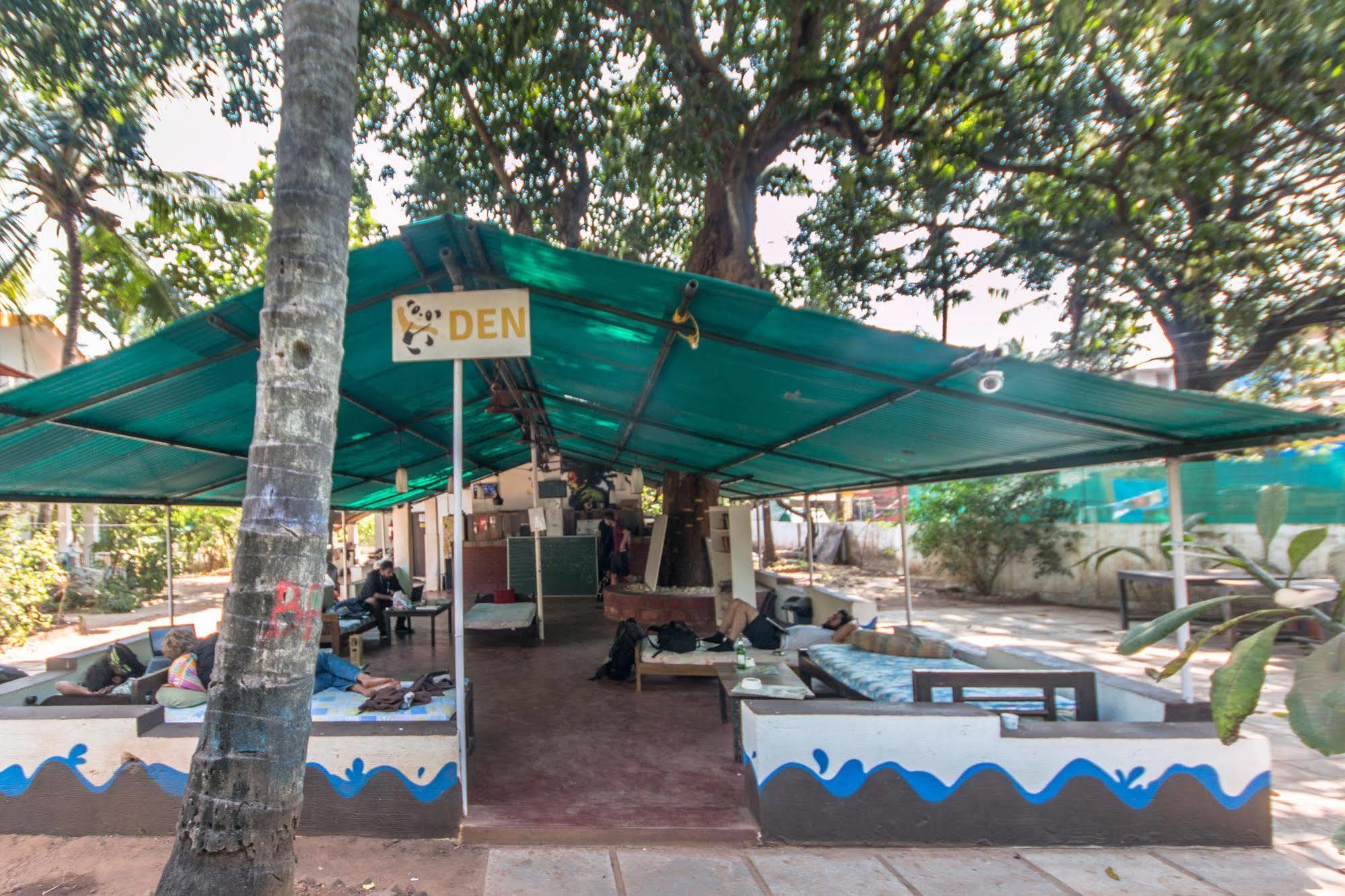 Backpacker Panda Goa Hostel Calangute Exterior foto