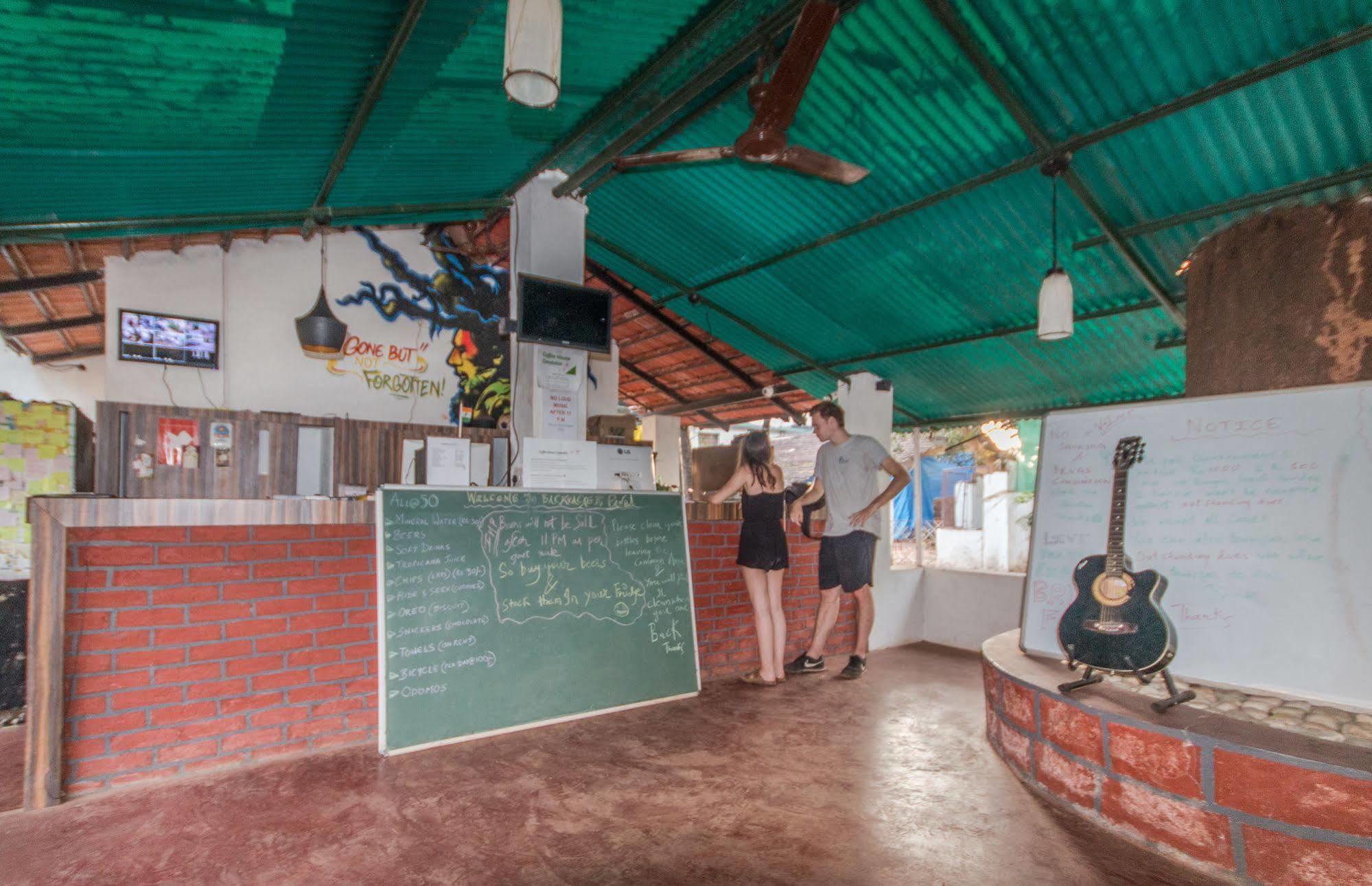 Backpacker Panda Goa Hostel Calangute Exterior foto